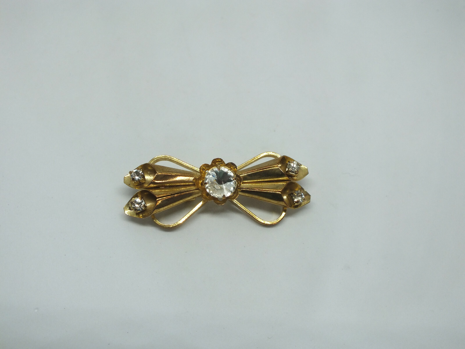 Beautiful Brooch Pin Gold Tone Clear Rhinestones 1 3/4 x 3/4″ NICE