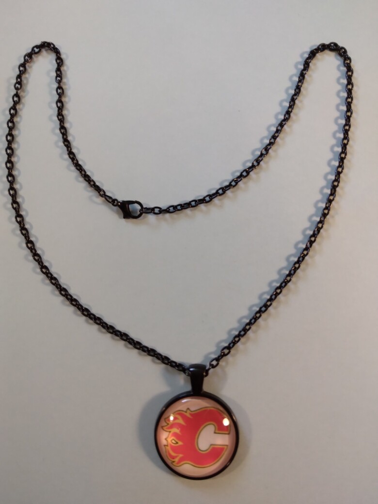 Calgary Flames pendant on 19 1/4 inch Black Necklace 249228