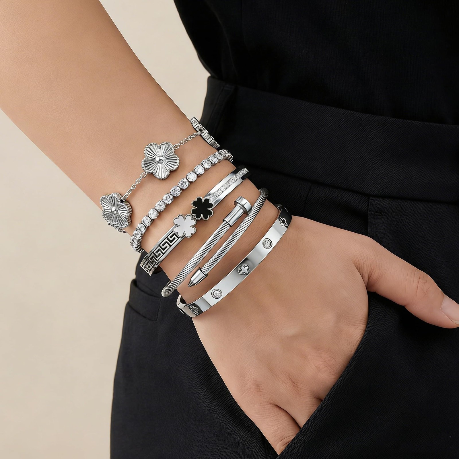 5pcs Gold Stackable Bracelet Set for Women – Stainless Steel Non-Tarnish Clov…