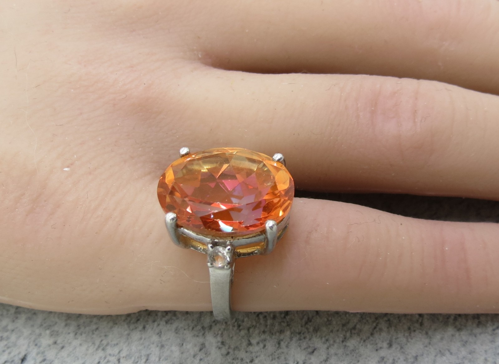 Sterling Silver Ring Oval Orangey Apricot Stone 5.58 Grams Size 5 Designer TGGC
