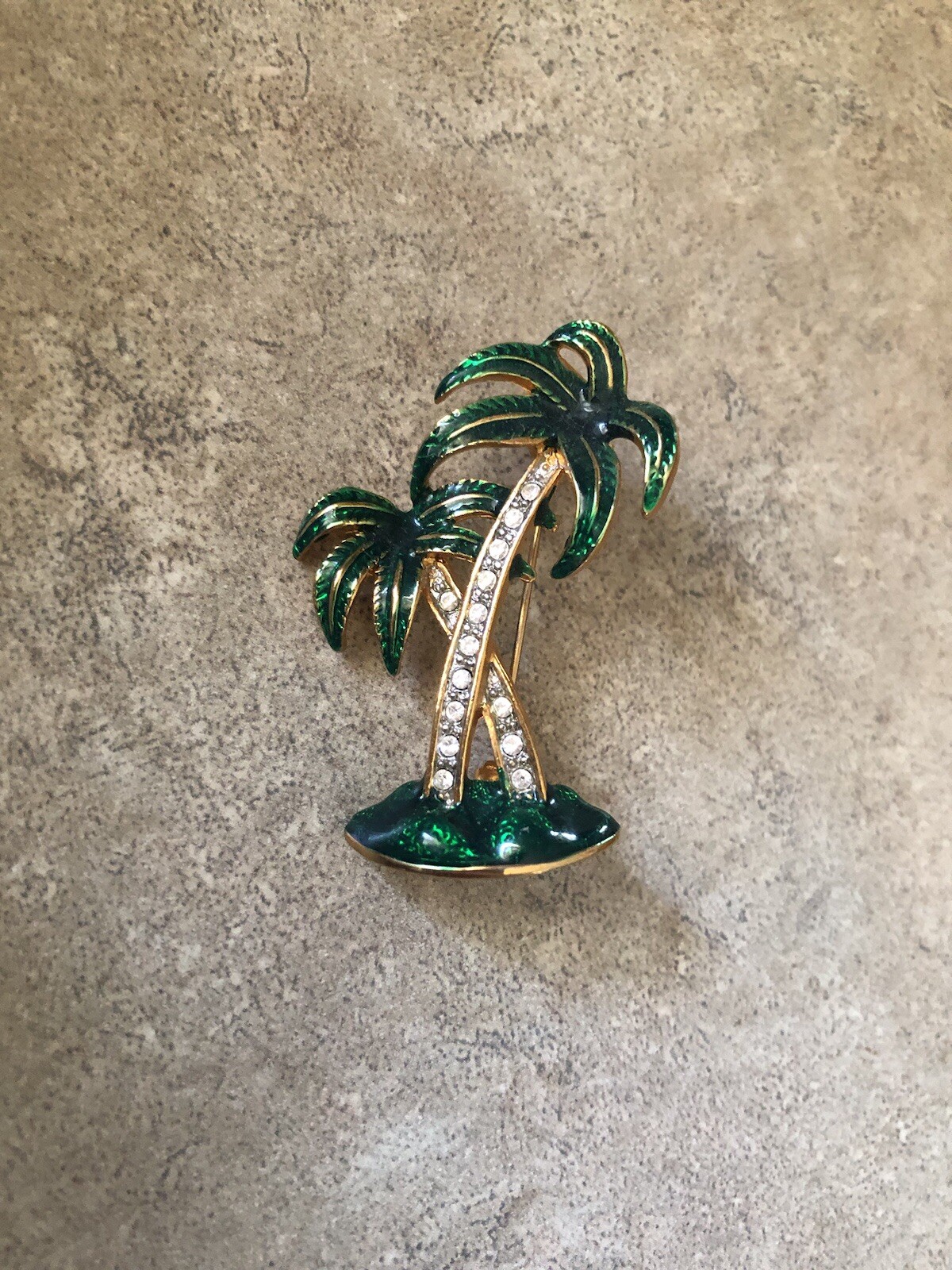 Palm Tree Pin EUC!