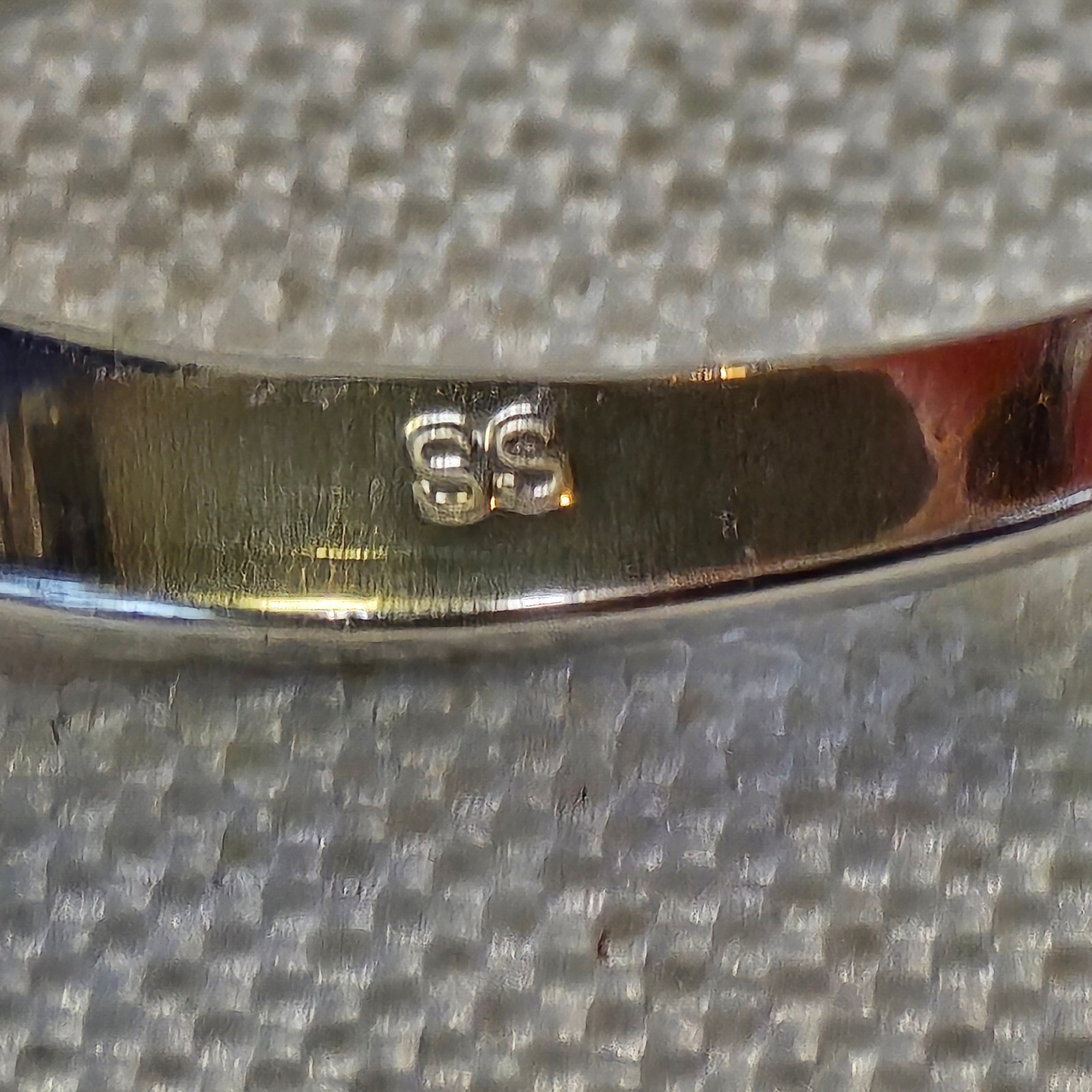 Sterling Silver Ring 2.4g Fine Jewelry Size 5.5 Clear Stones *READ*