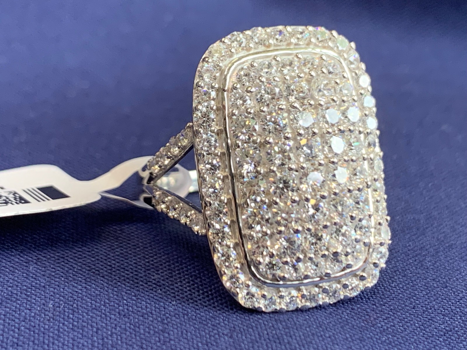 Sterling Silver Ring 8.15g Fine Jewelry Size 8.75 Band Clear Stones India *READ*