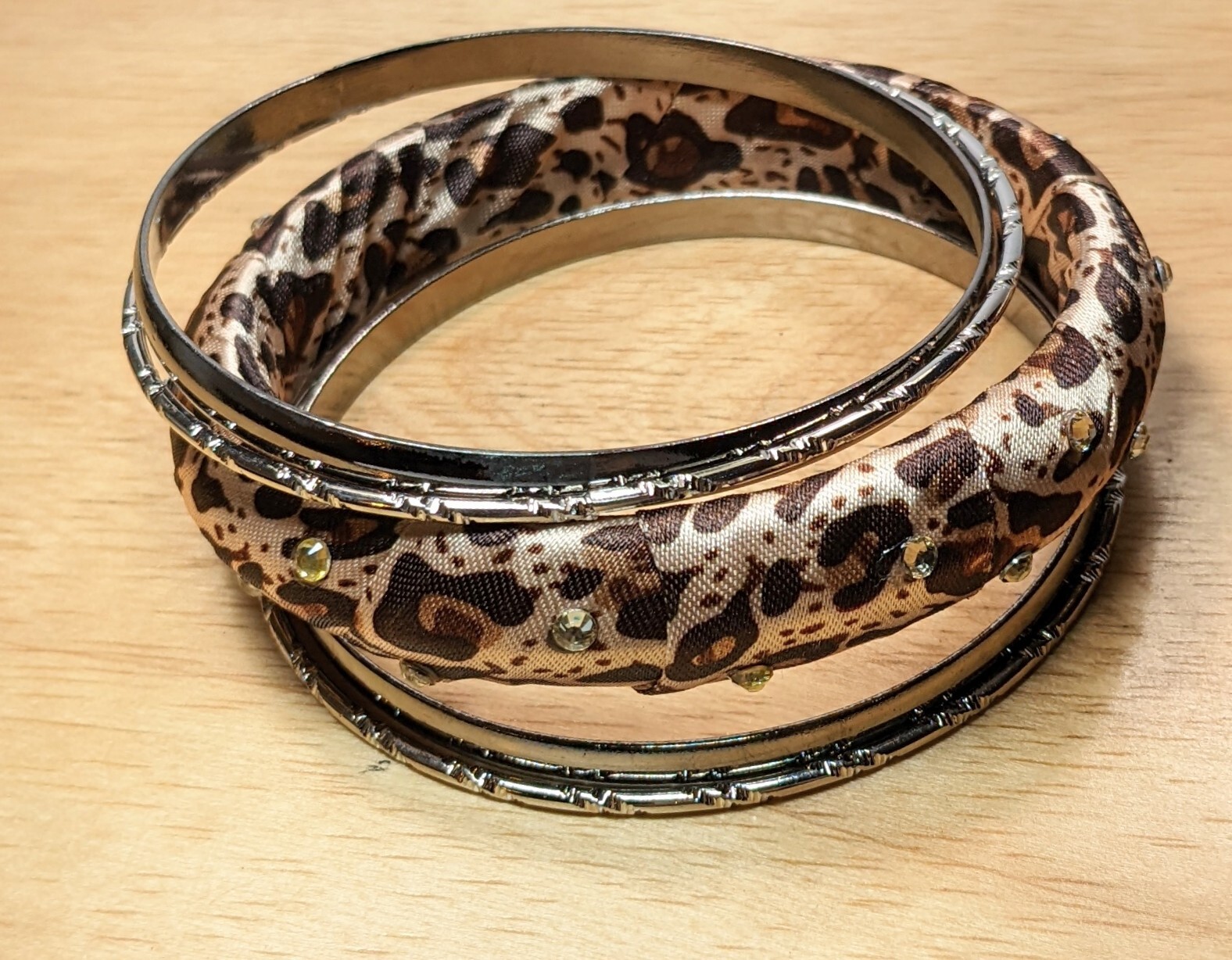 Bangle Bracelet Animal Print 50 pcs Stackable Woman Teen Wrist 2.50″ dia