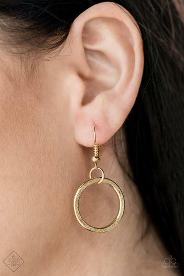 Jump Into The Ring – Gold Necklace