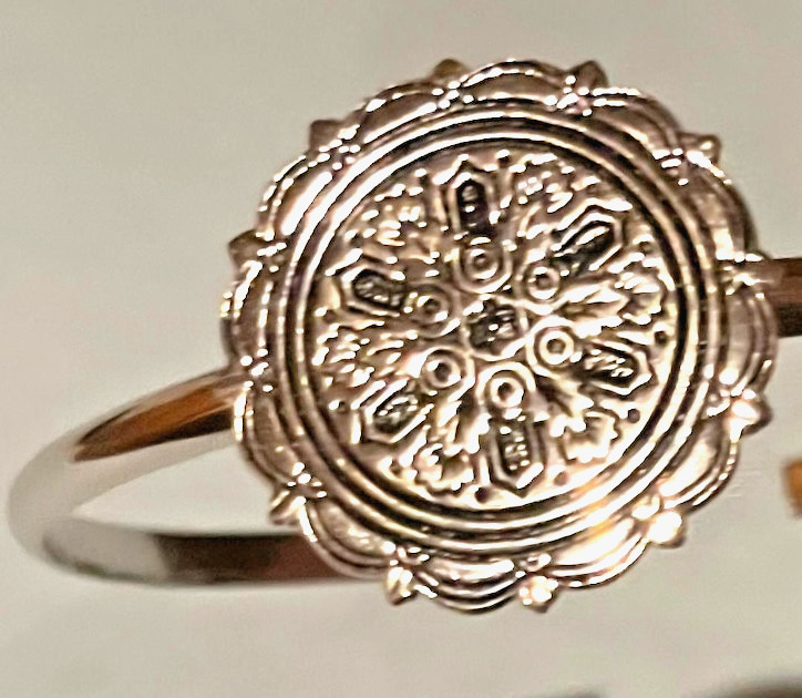 Lenox Sterling Silver Cuff Bracelet Round Filigree Medallion Scalloped Edge New