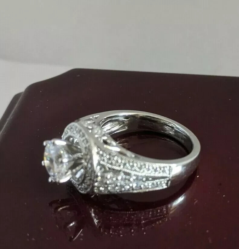Sterling Silver 925 Ring,1.25ct Round Center, Round AAA Cubic Zirconia, Size 7
