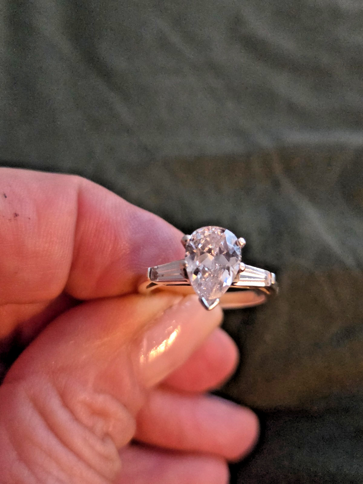 BERRICLE CUBIC ZIRCONIA ENGAGEMENT RING – SIZE 7