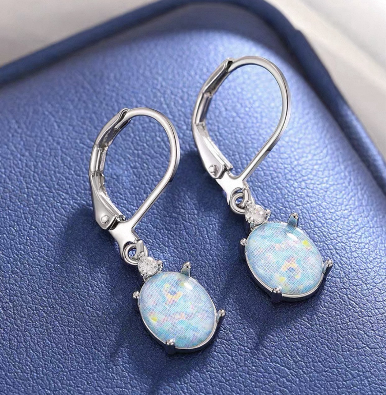 1 Pair Earrings & 1 Necklace Set w/ Random Premium Gift Box Free Shipping
