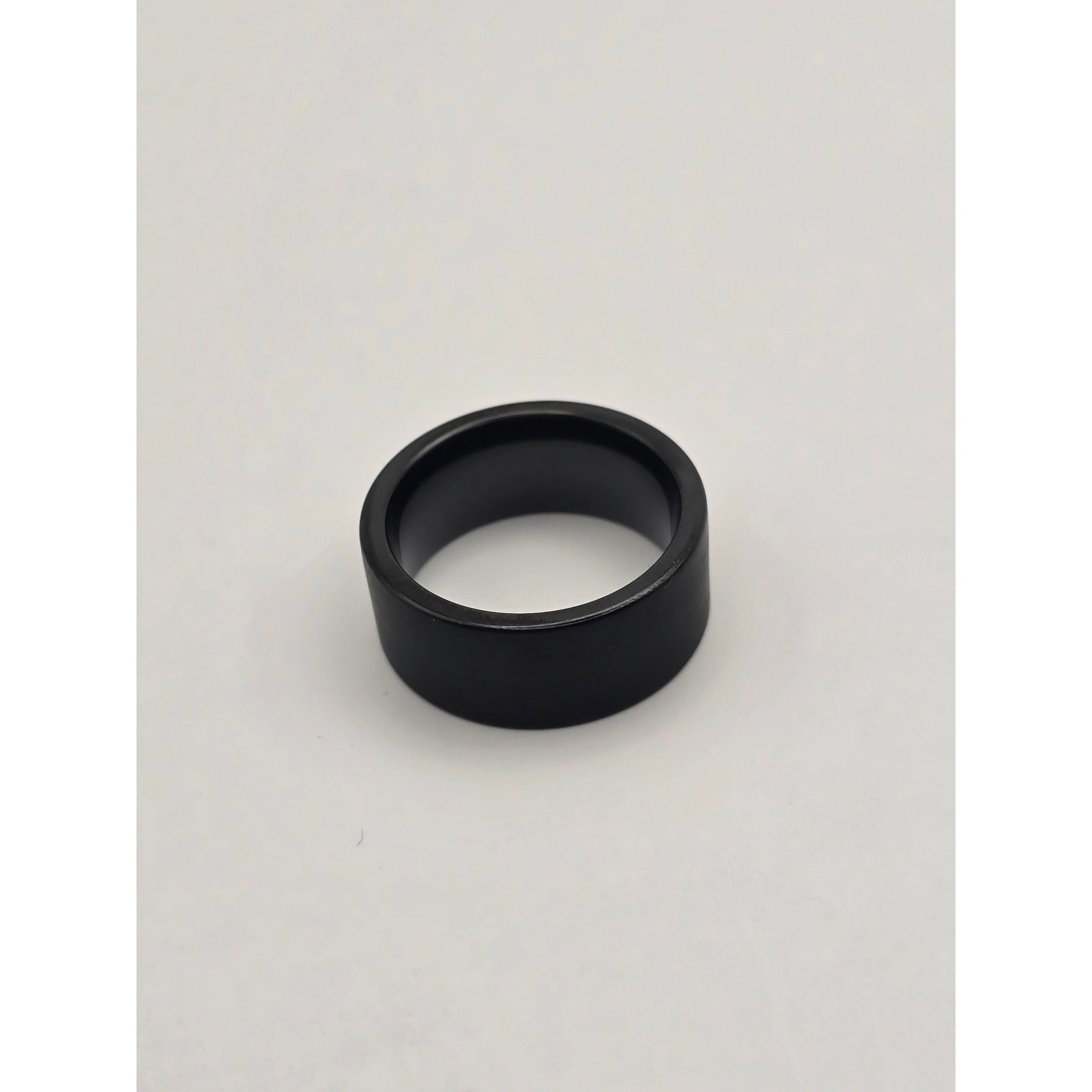 Men’s 10mm Black Tungsten Carbide Ring– Size 10 – Brushed Finish – Comfort Fit