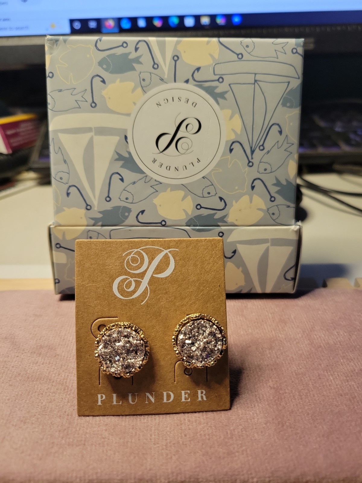 Nib Plunder Gold Tone Faux Drusy Stud Earrings New On Card.