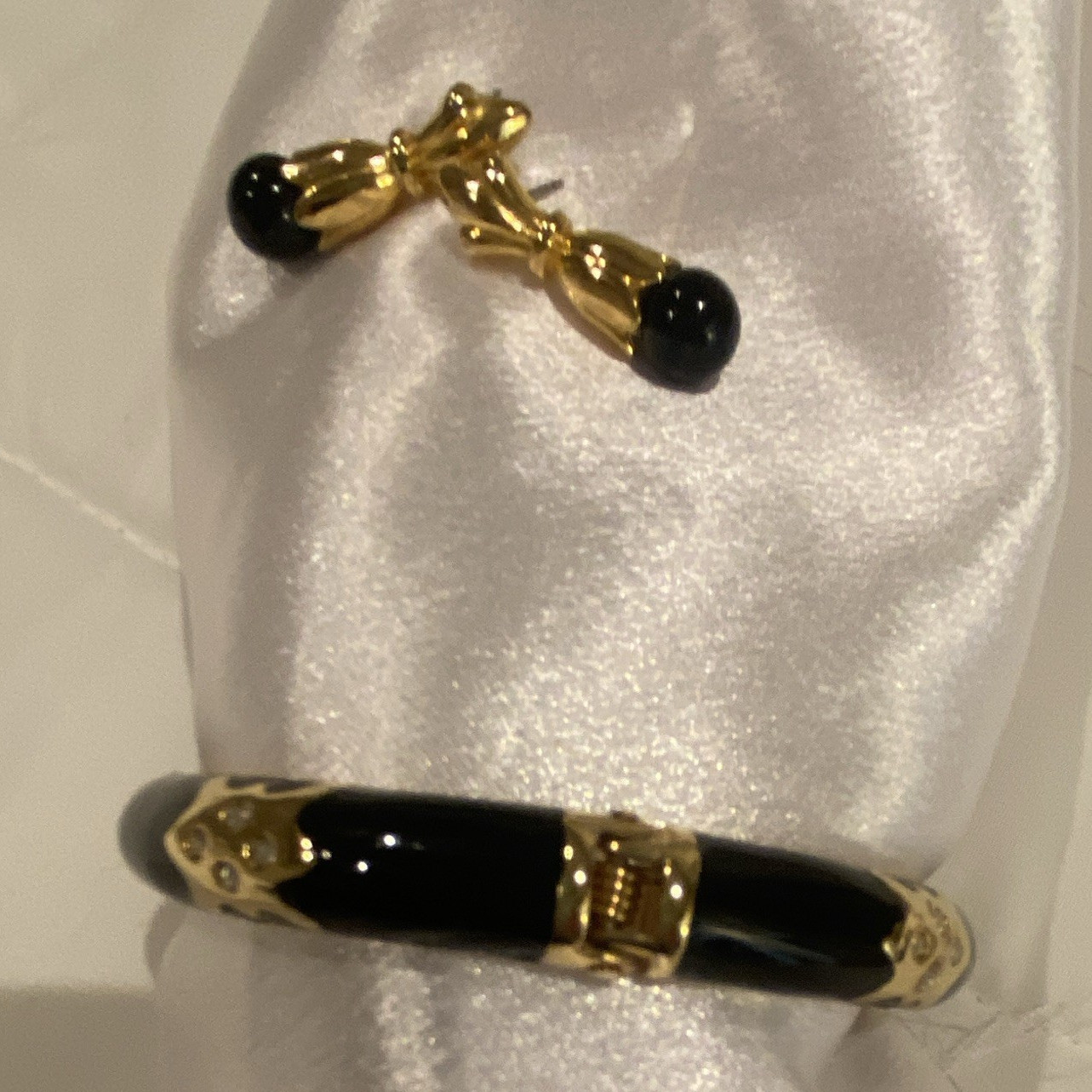 Black & Gold-Tone Hinged Enamel Metal Bangle Bracelet, Round