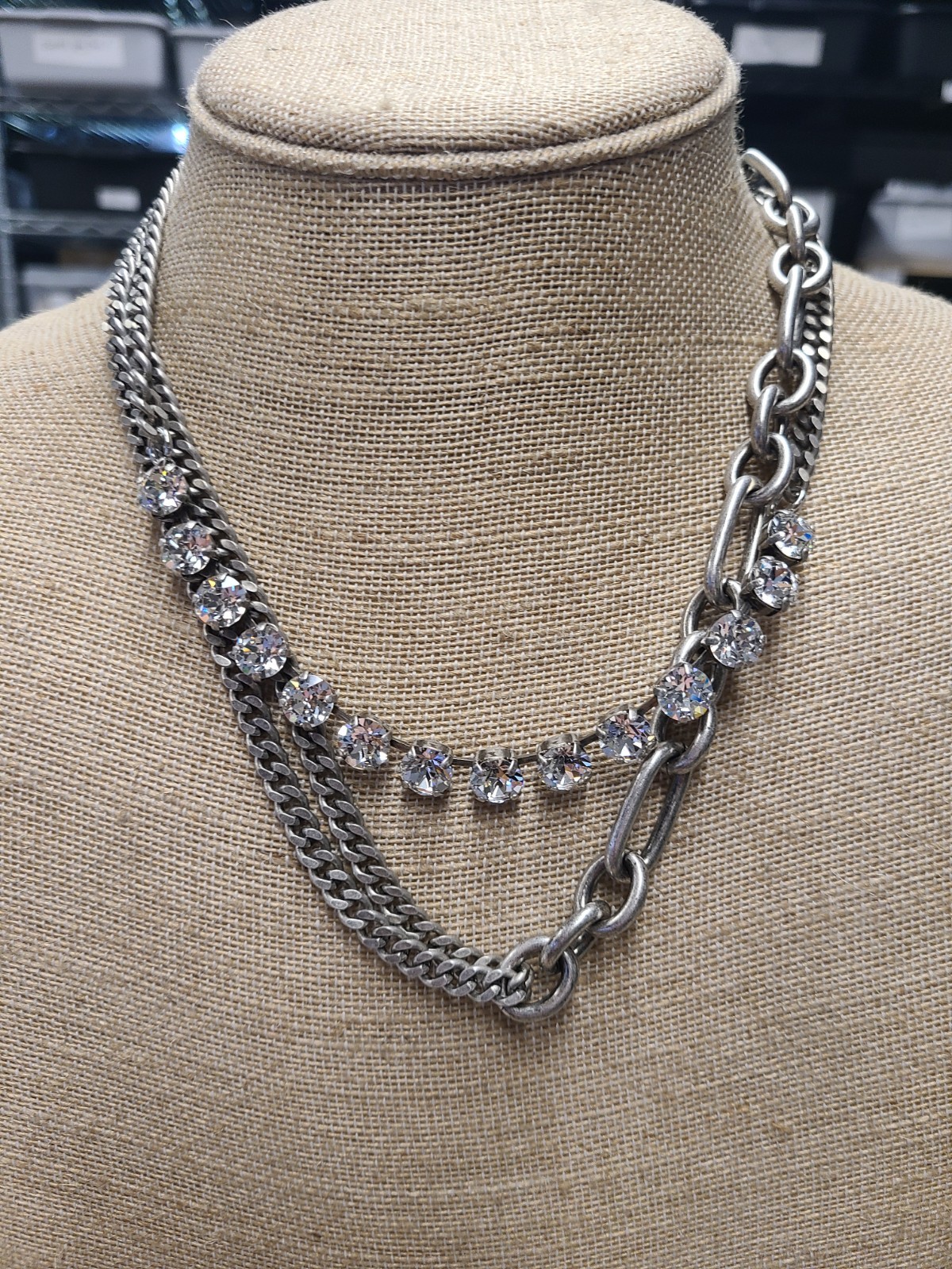Tova Salon De Bijoux Cricket Necklace Antique Silver/White