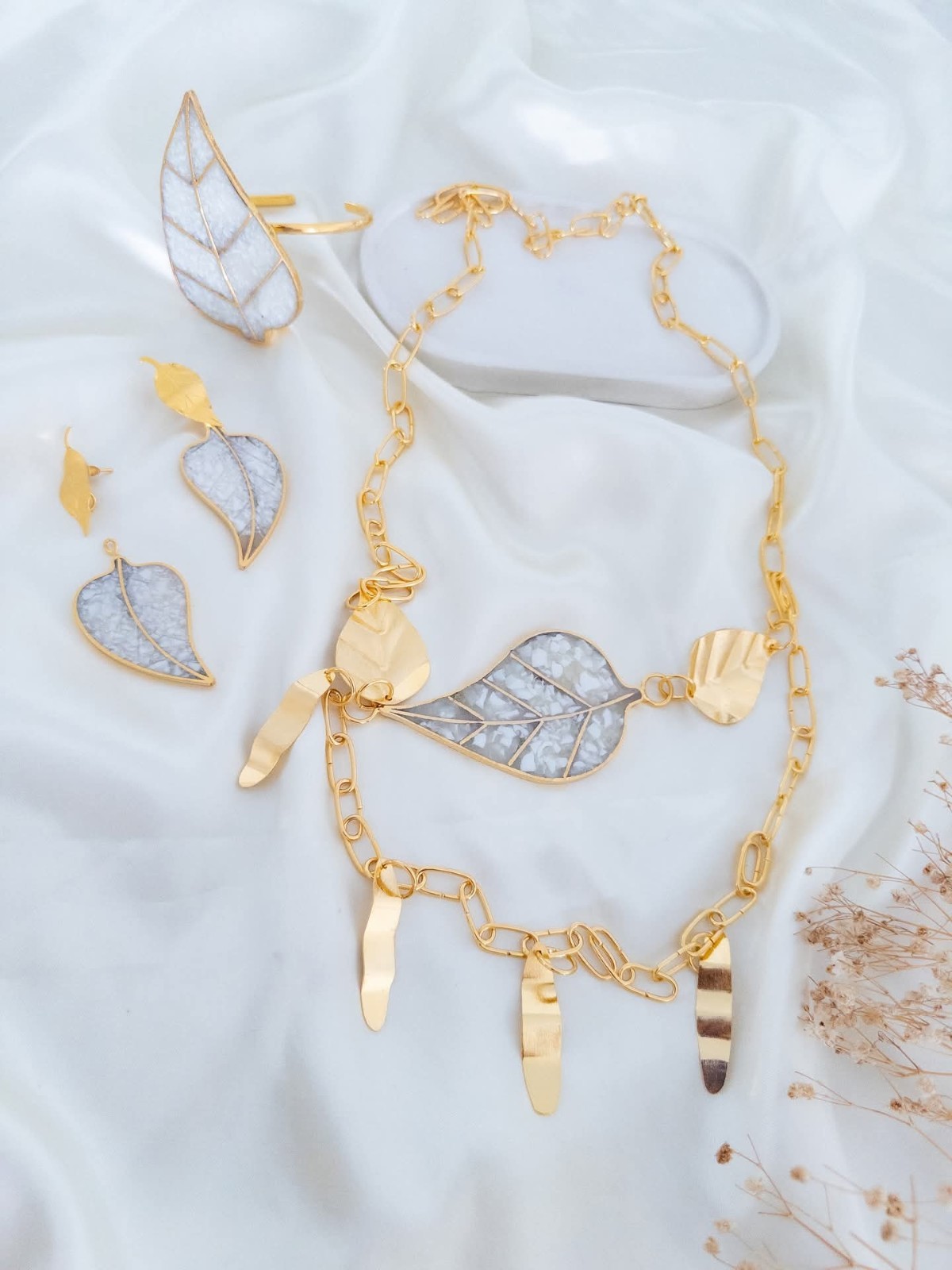 Colombian Jewelry Set Necklace Earrings &Ring Gold & Silver Tone No Stone