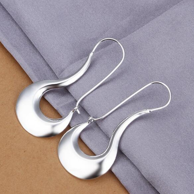 Women’s 925 Sterling Silver Elegant 50mm Oblong Hoop Pierced Earrings #E223
