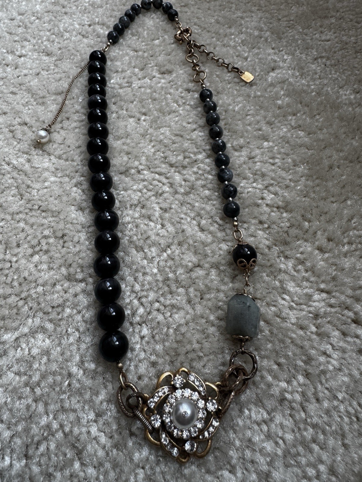 Black & Gray Beaded Necklace Gold Tone Rhinestone Flower Charm Pendant