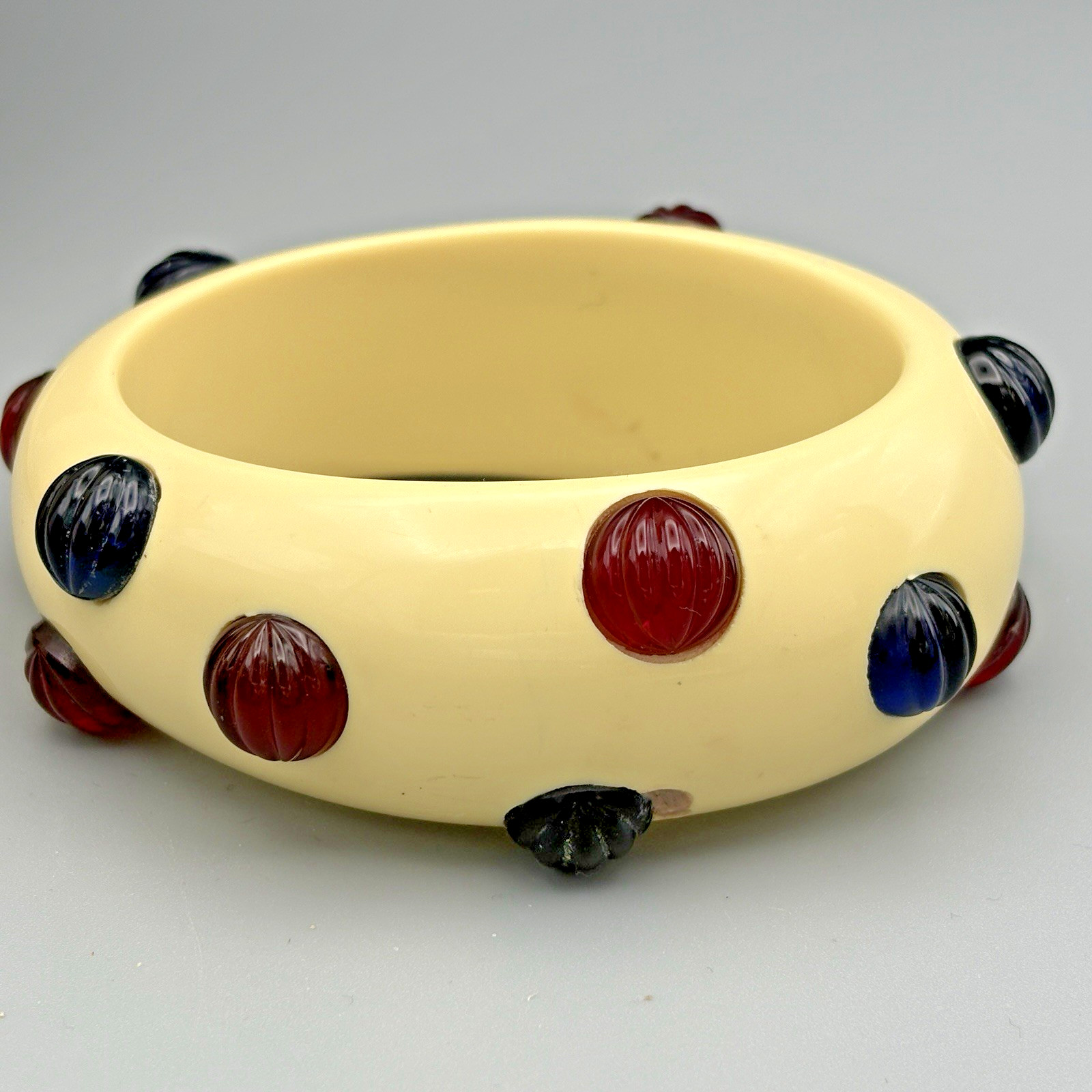 Vintage Kenneth J Lane KJL Chunky Bracelet Bangle Gripoix Stones Cream Blue Red