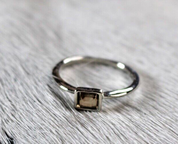 Western Womens Ring 6.5 1/8 in wide X 1/8 in thick Silver Band Amber Stone