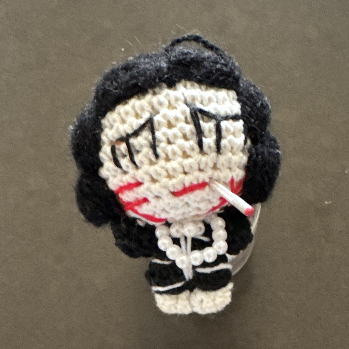 Handmade Coco Chanel Doll Brooch Pin, Yarn/Plastic/Metal, Black White Red
