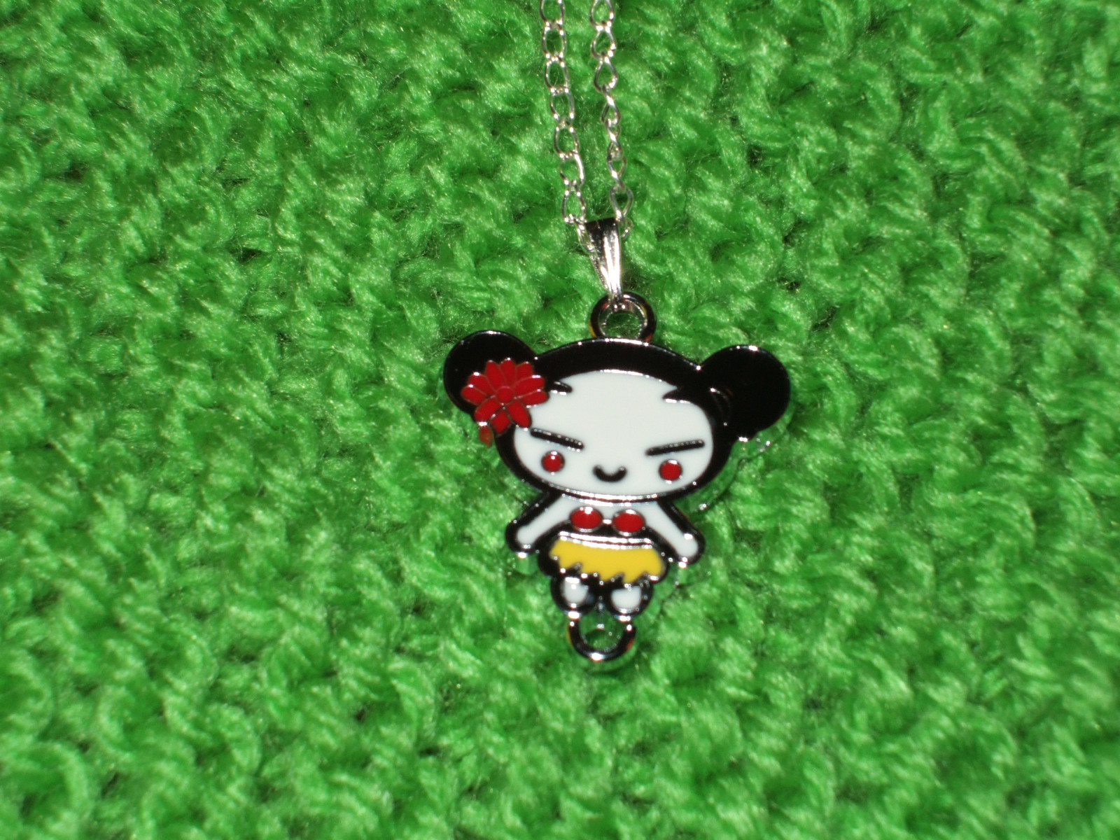 CHINESE GIRL IN YELLOW NECKLACE