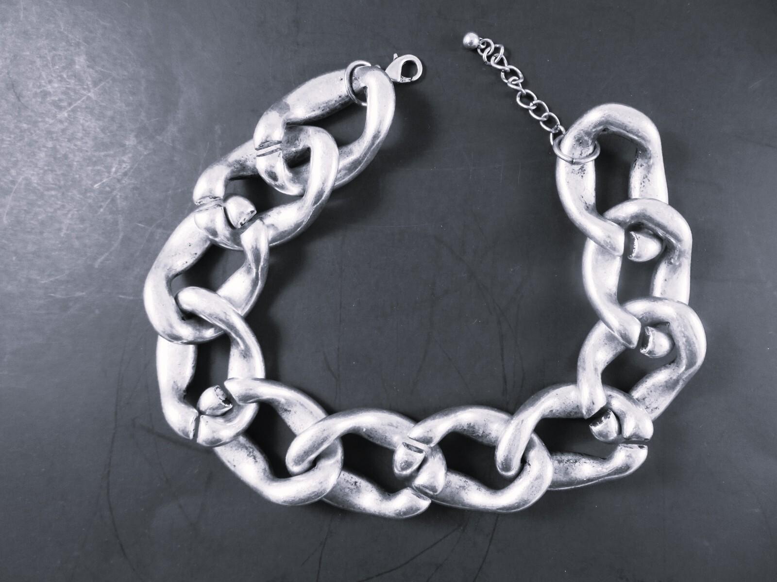 Chunky Link Choker Necklace Silvertone Acrylic Adjustable 17.25 To 19 in