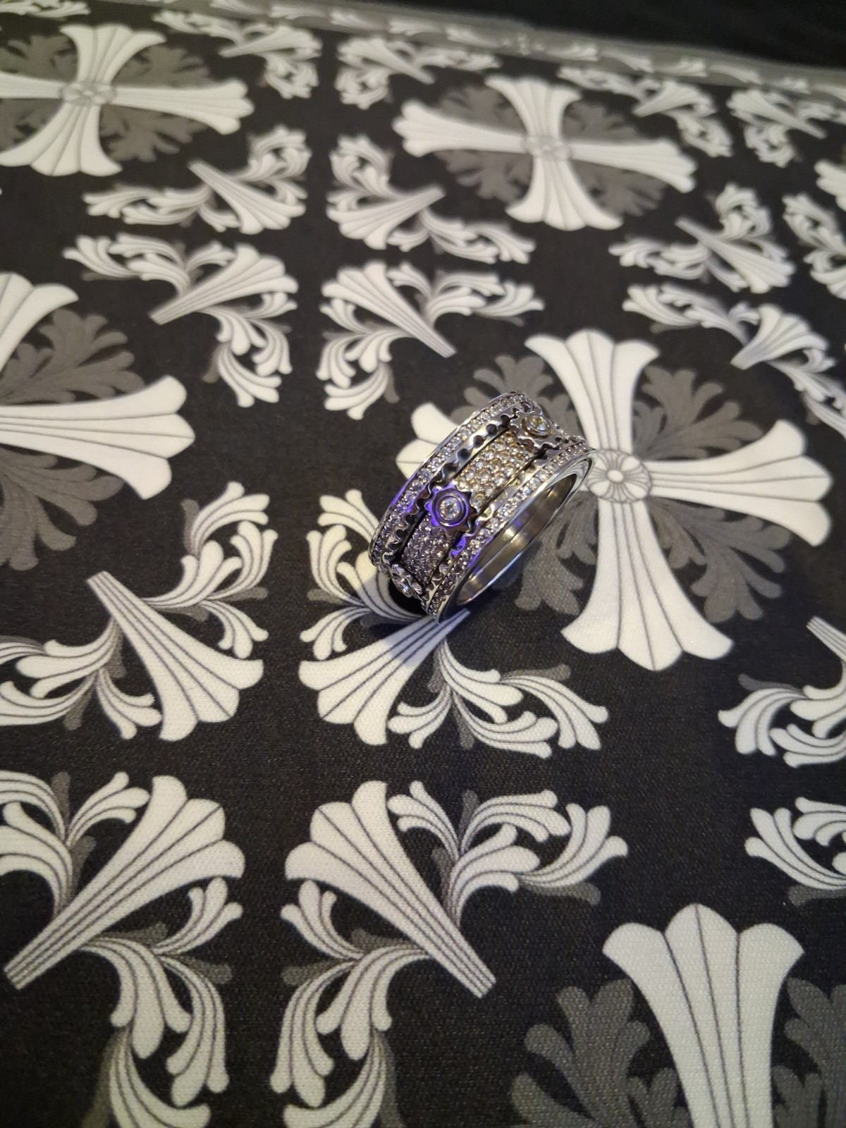 Spinning Ring (Size 9)