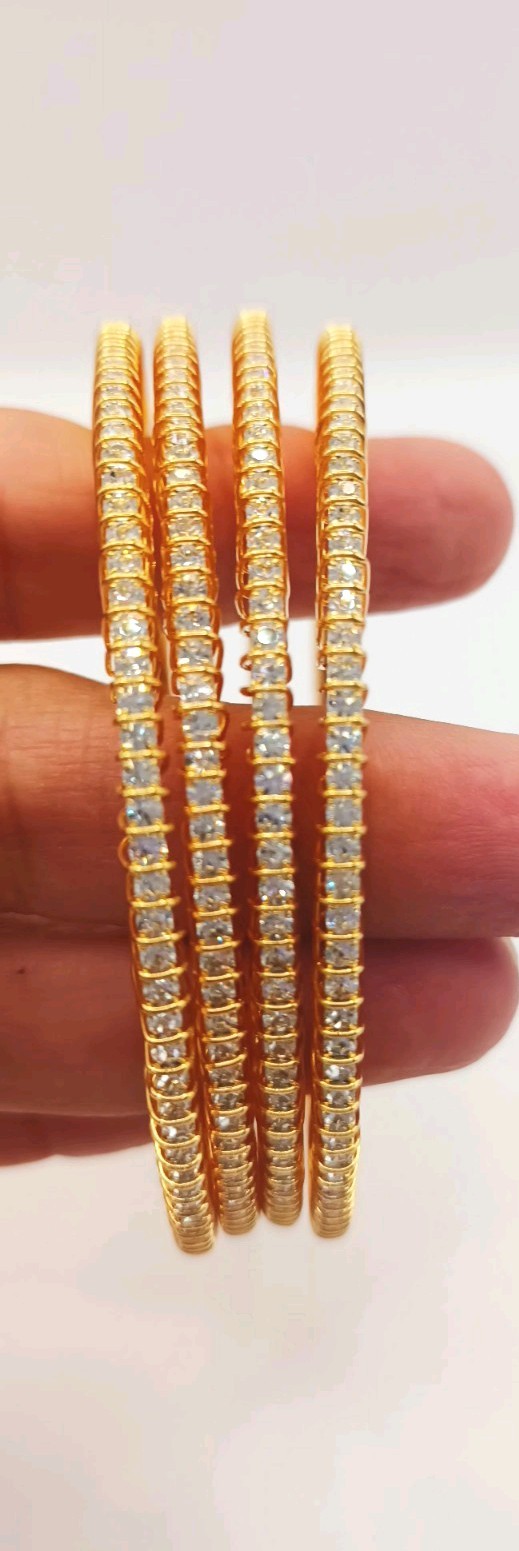 Gold Colour Crystal Rhinestone Bracelet Wedding Bridal Jewellery. size 2.6