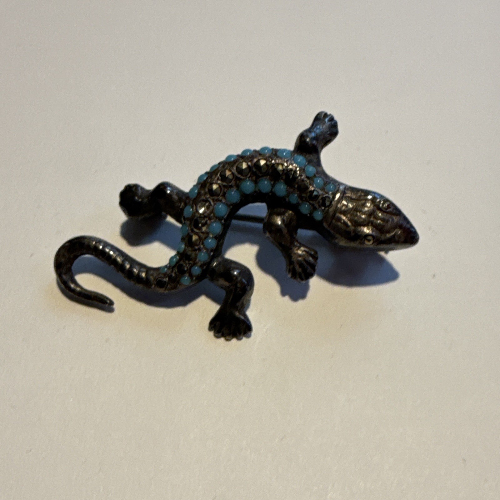 Vintage SALAMANDER Turquoise Iridescent Rhinestone Encrusted PIN BROOCH
