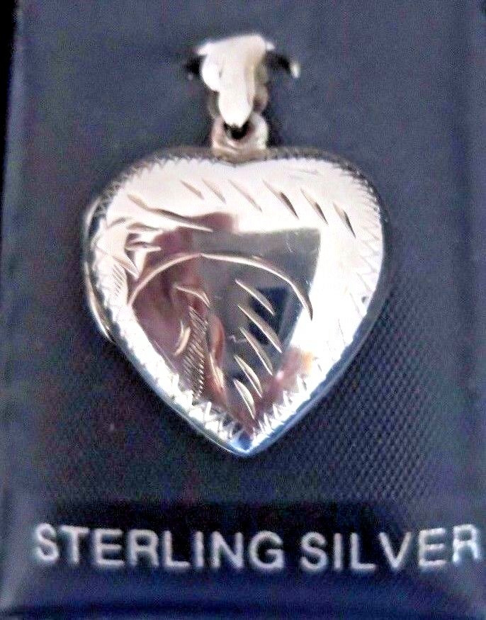 HEART SHAPED LOCKET – PENDANT – 925 STERLING SILVER – 2 X 2.2 CM – Decorated
