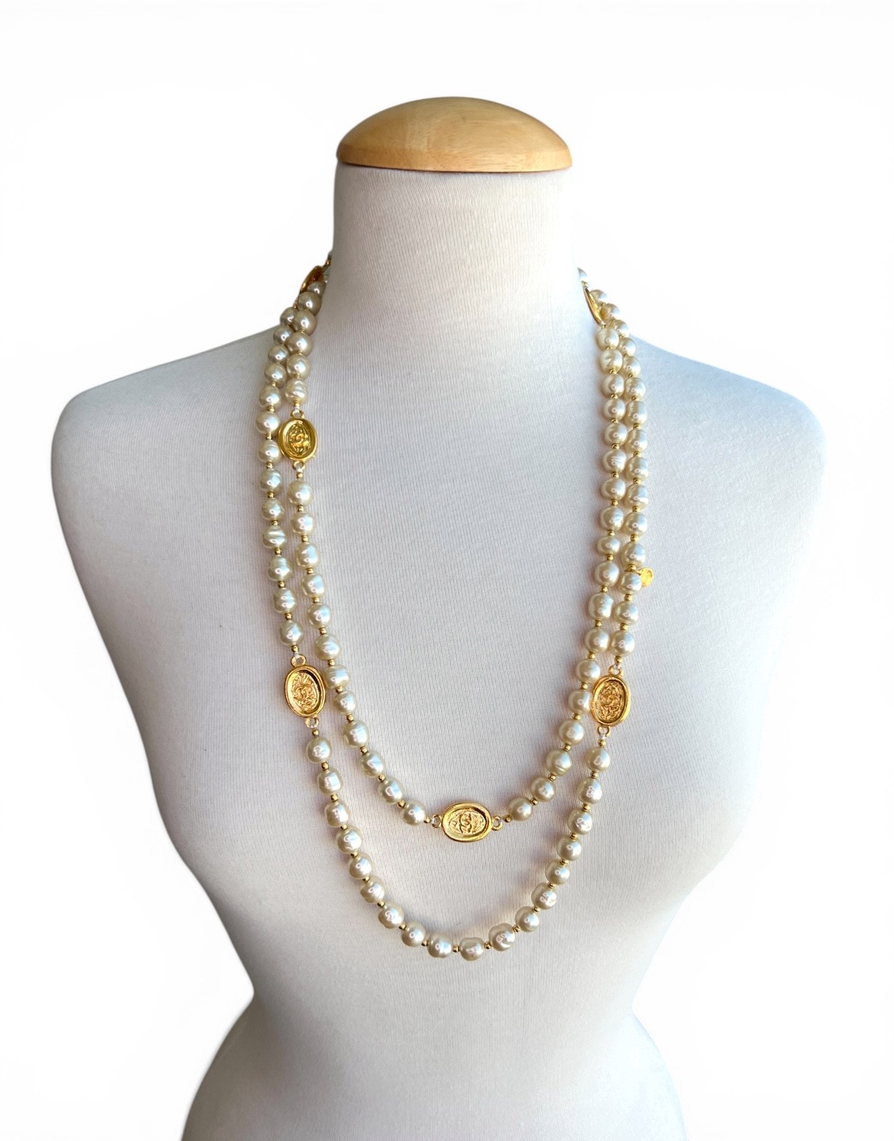 MINT Vintage CHANEL 1981 24K CC Station Faux Pearl Sautoir Necklace Goossens 62″