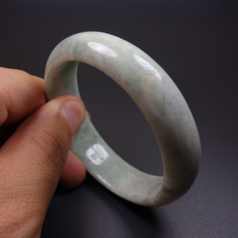 59mm Certified Grade A 100% Natural Green Jadeite Jade Bangle Bracelet Z5211