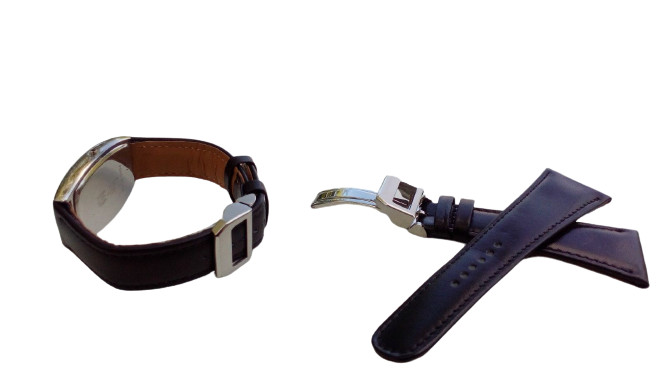 Watch Bracelet available from 18 to 28mm with deployant clasp