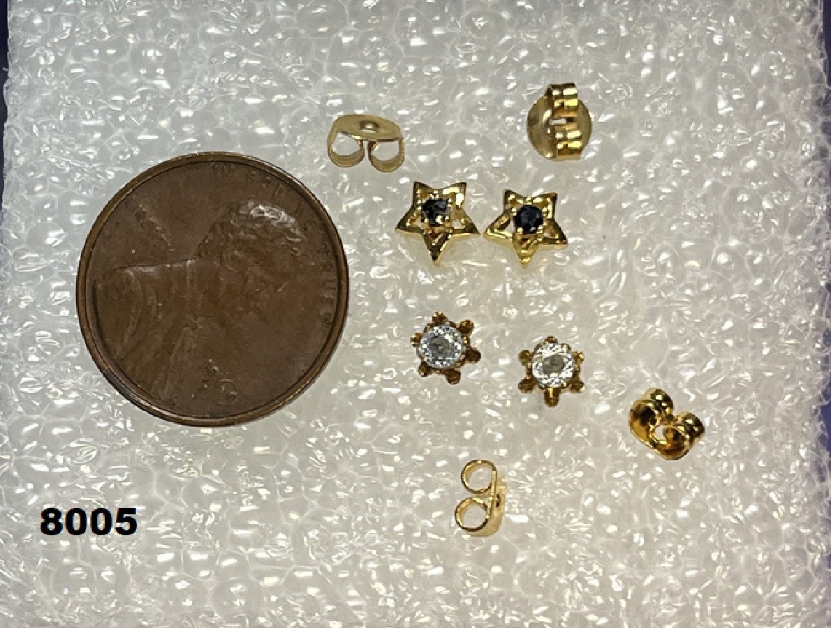 EARRINGS STUDS 1 PR ROUND W/CLEAR STONES 1 PR STARS W/ROUND BLK STONES 8005