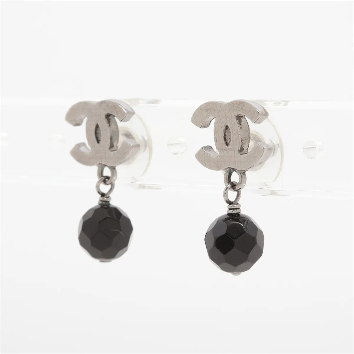 Chanel Coco Mark 10V Piercing jewelry (for both ears) Metal x plastic silver x b