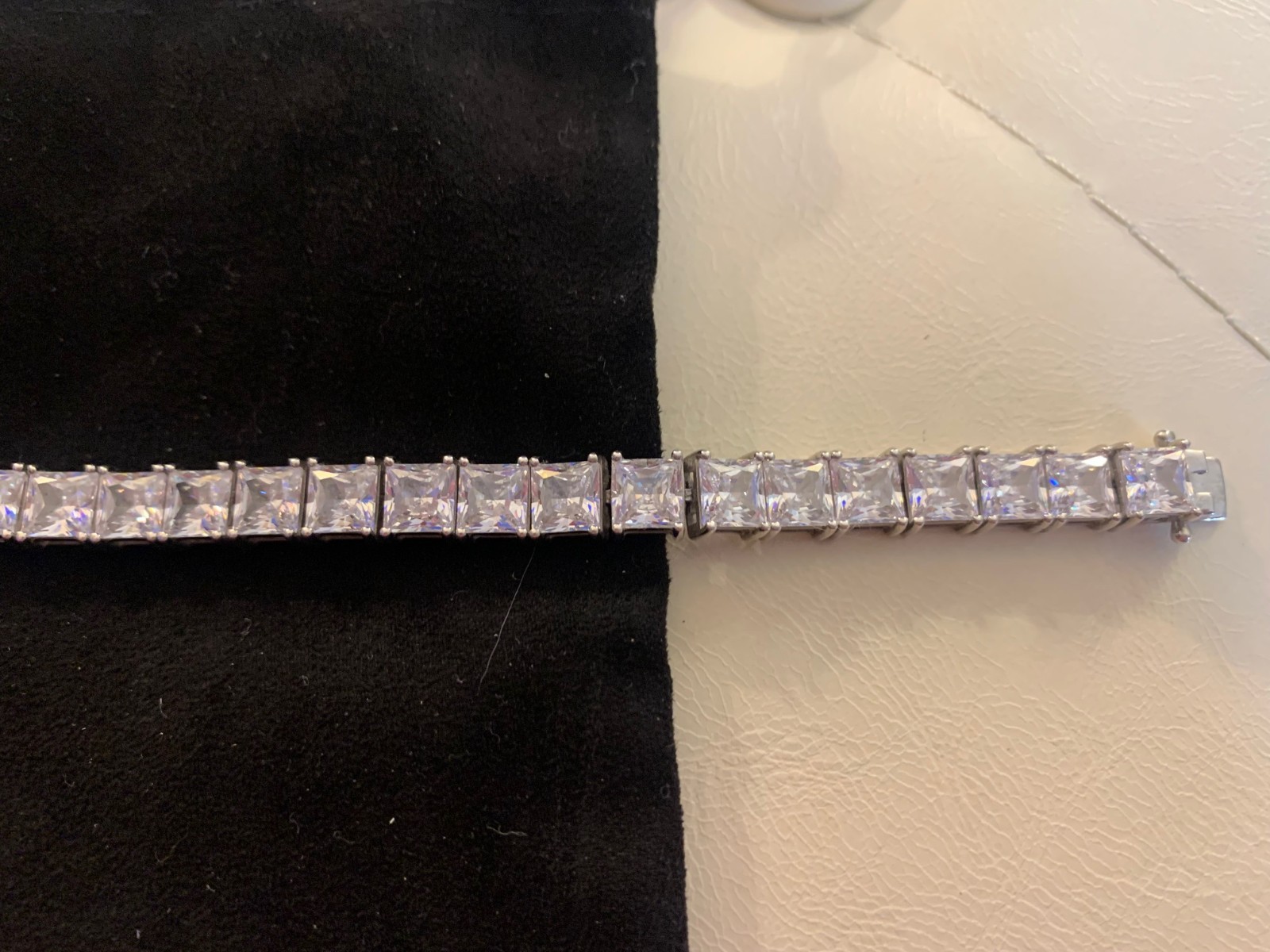 New QVC Diamonique 7 3/4″ x 1/4″ Princess/Square Silver Tennis Bracelet–Free SH