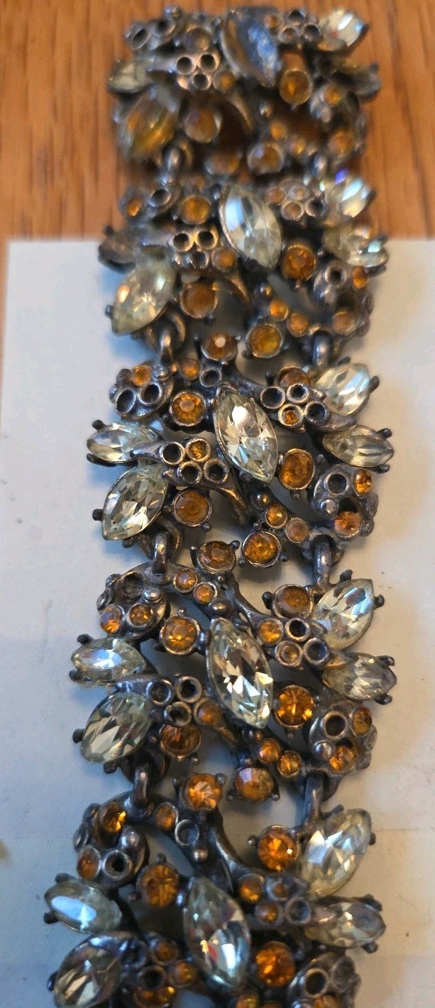 Broken Damaged Parts Only Hollycraft Bracelet 195?