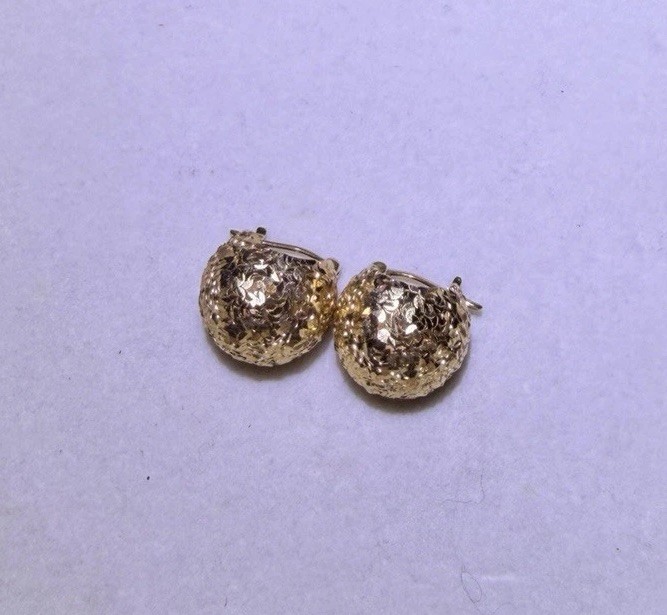 18K Solid Gold Sparkling Huggie Hoop Earrings AU750 Diamond-Cut Finish 4.6g