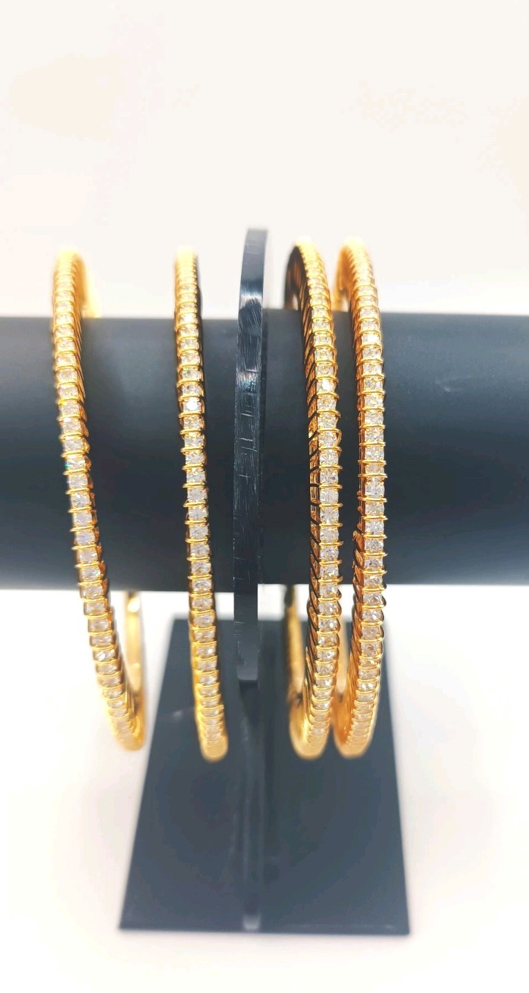 Gold Colour Crystal Rhinestone Bracelet Wedding Bridal Jewellery. size 2.6