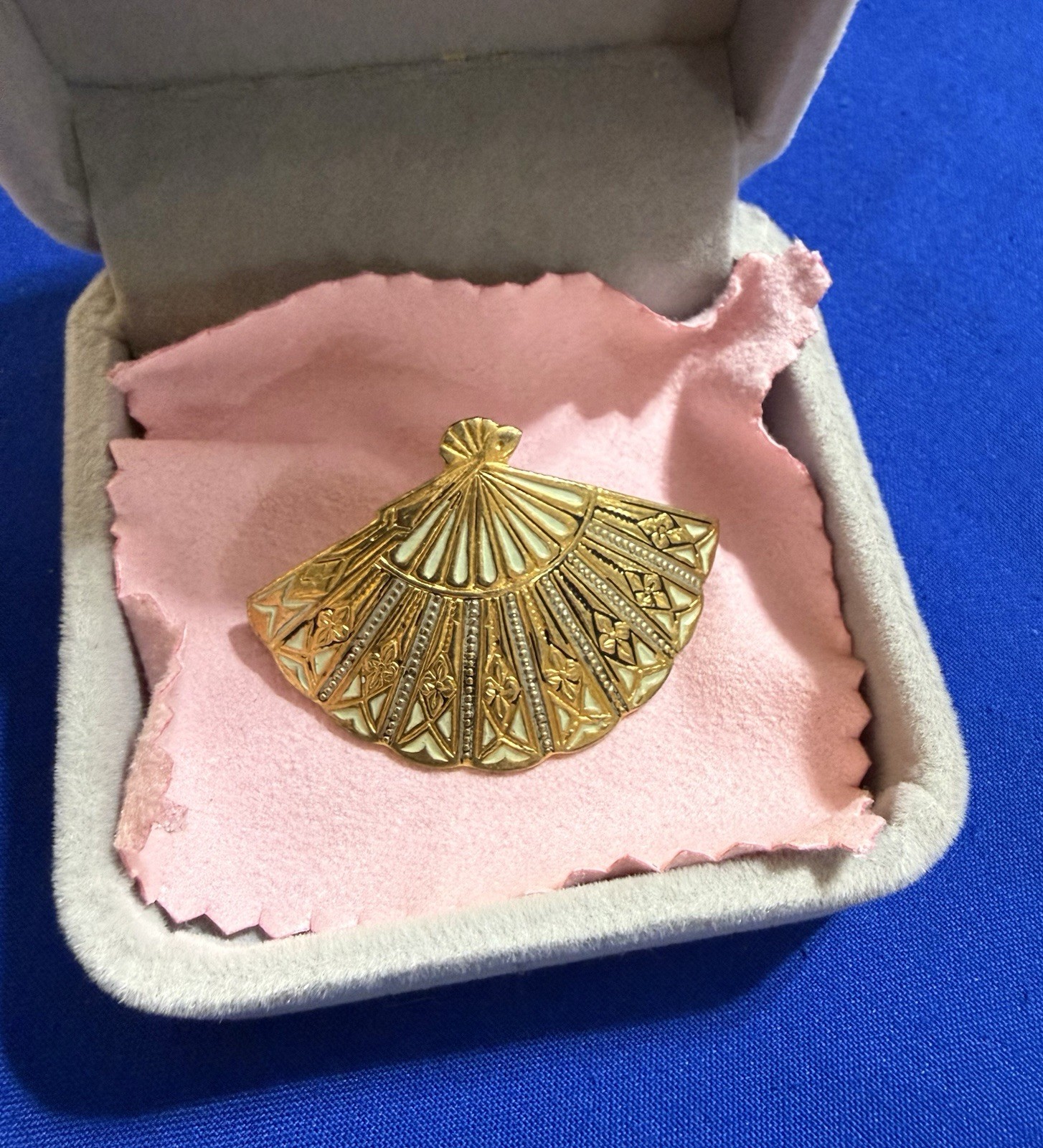 Vtg Spanish Enamel Articulated Fan Brooch Pin Pendant