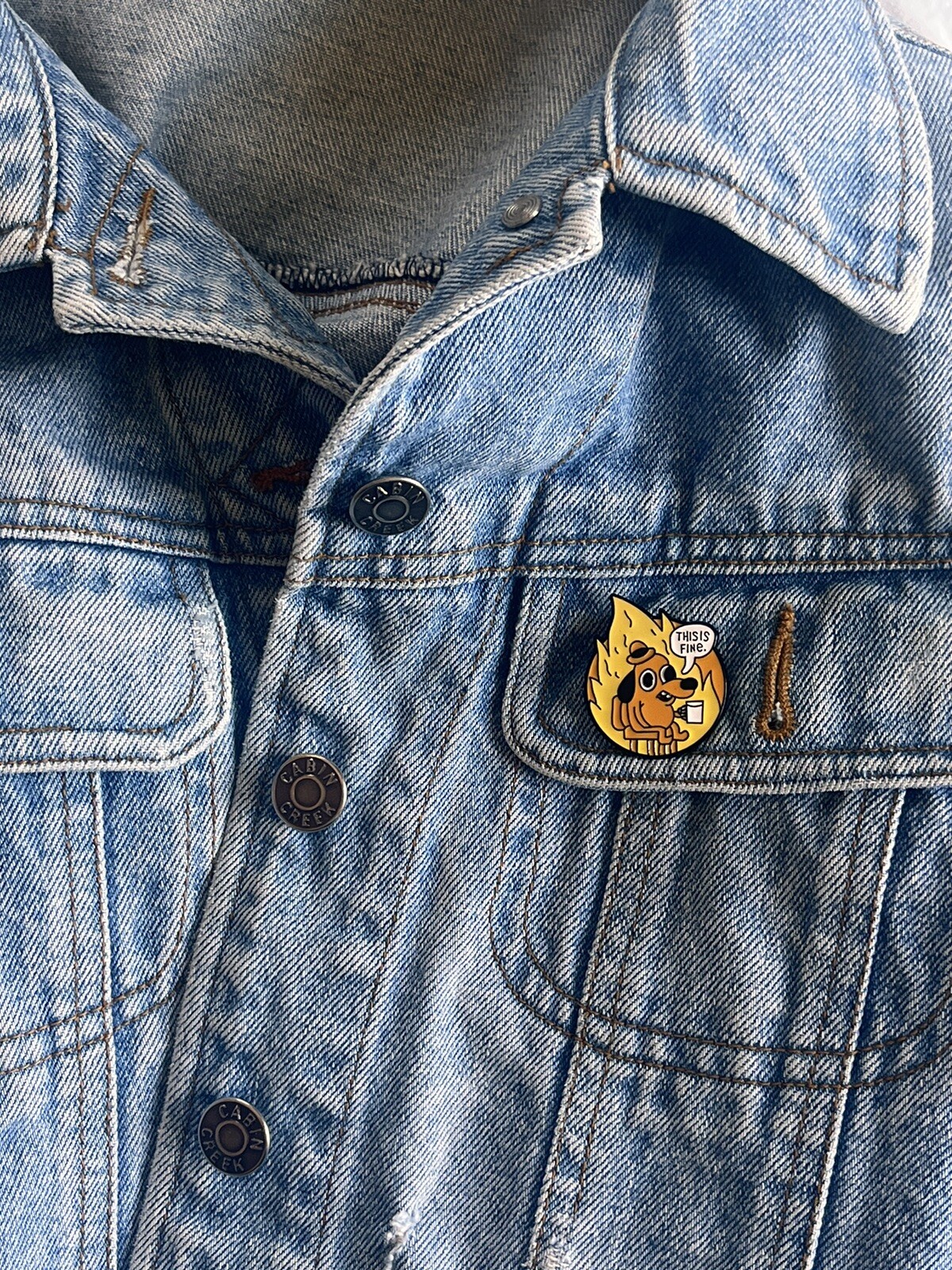 “This Is Fine” Funny Meme Dog Flame Room Enamel Pin – Excellent Condition
