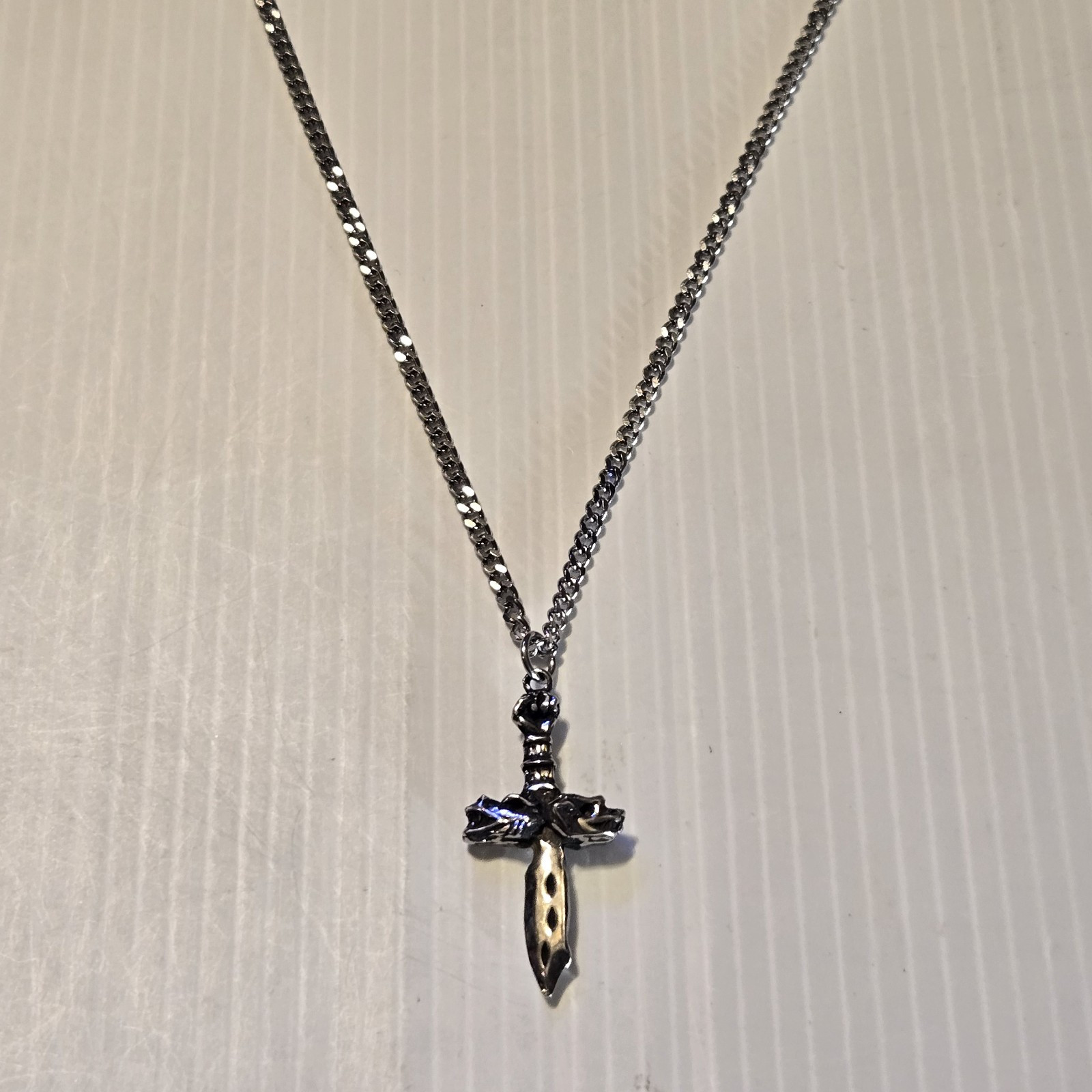 DRAGON HEAD DAGGER Pewter Pendant Charm /18″-24″ STAINLESS CURB CHAIN NECKLACE