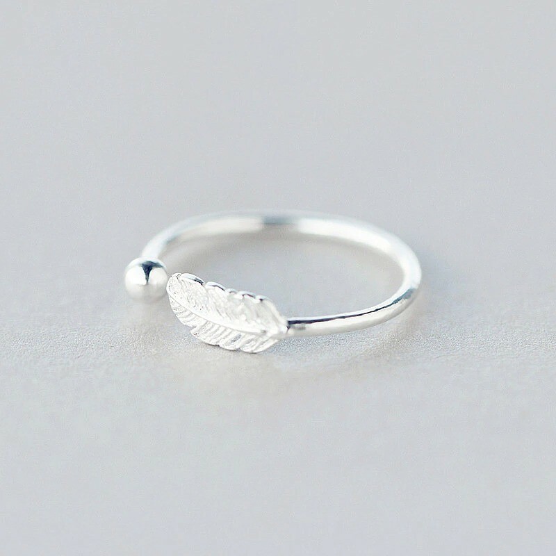 Simple Fashion Silver Color Cute Elegant Feather Adjustable Ring. For Women Part