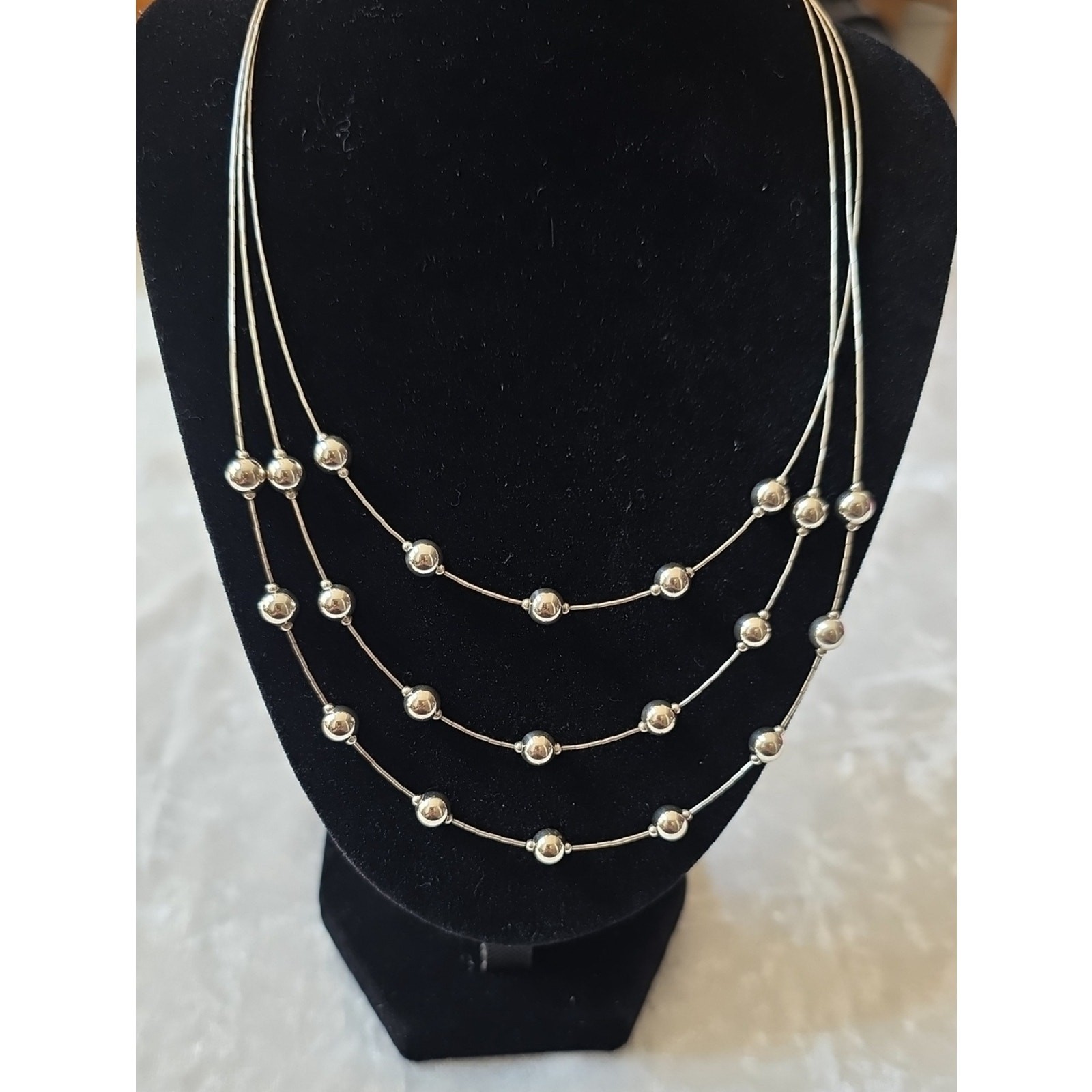 Jordan Vintage 3 Strand 925 Sterling Station Necklace