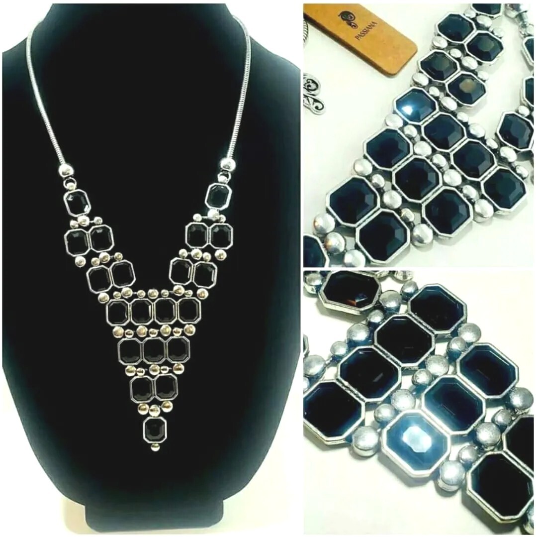 Designer PASSIANA Black Onyx Pyramid RUNAWAY BIB STATEMENT NECKLACE NOS RETIRED