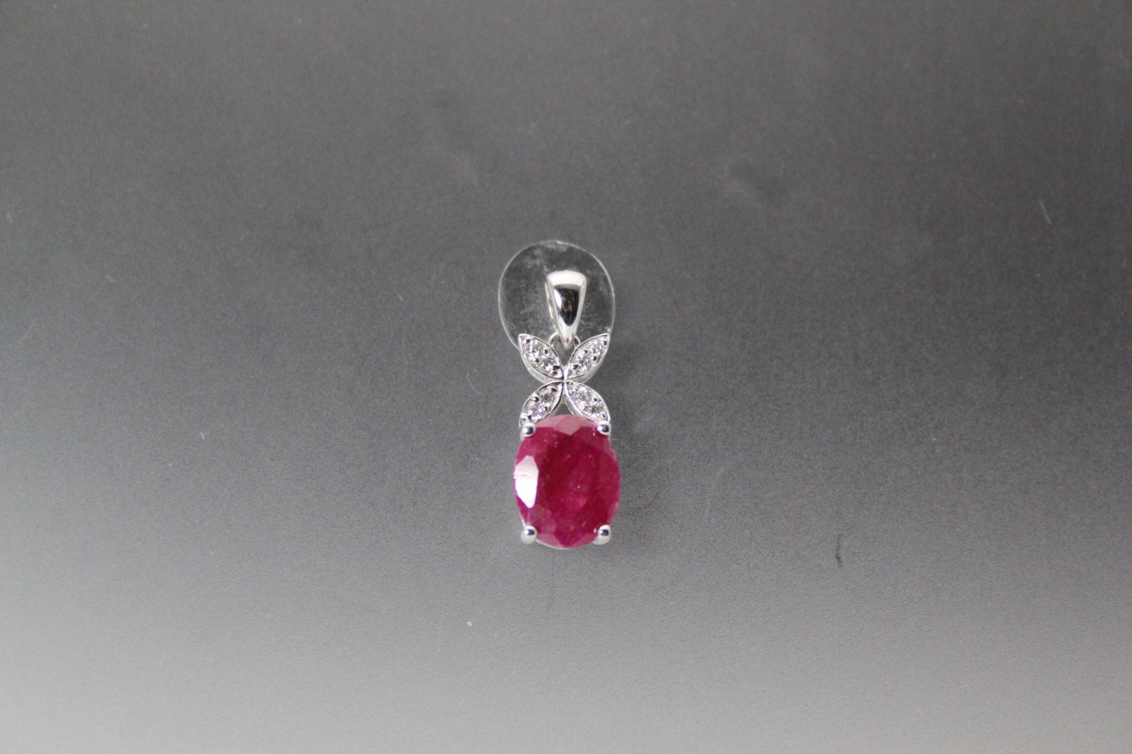 925 Sterling Silver Red Oval & Clear Stones Pendant 1.8 Grams (PEN10311)