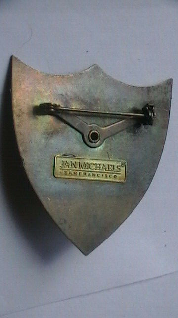 JAN MICHAELS MIXED METAL ELK ON SHEILD PIN 1 7/8X 2 1/8″