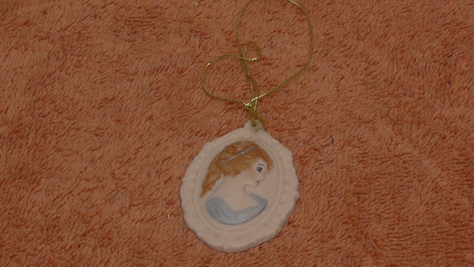 Faux Cameo victorian Pendant no chain bisque