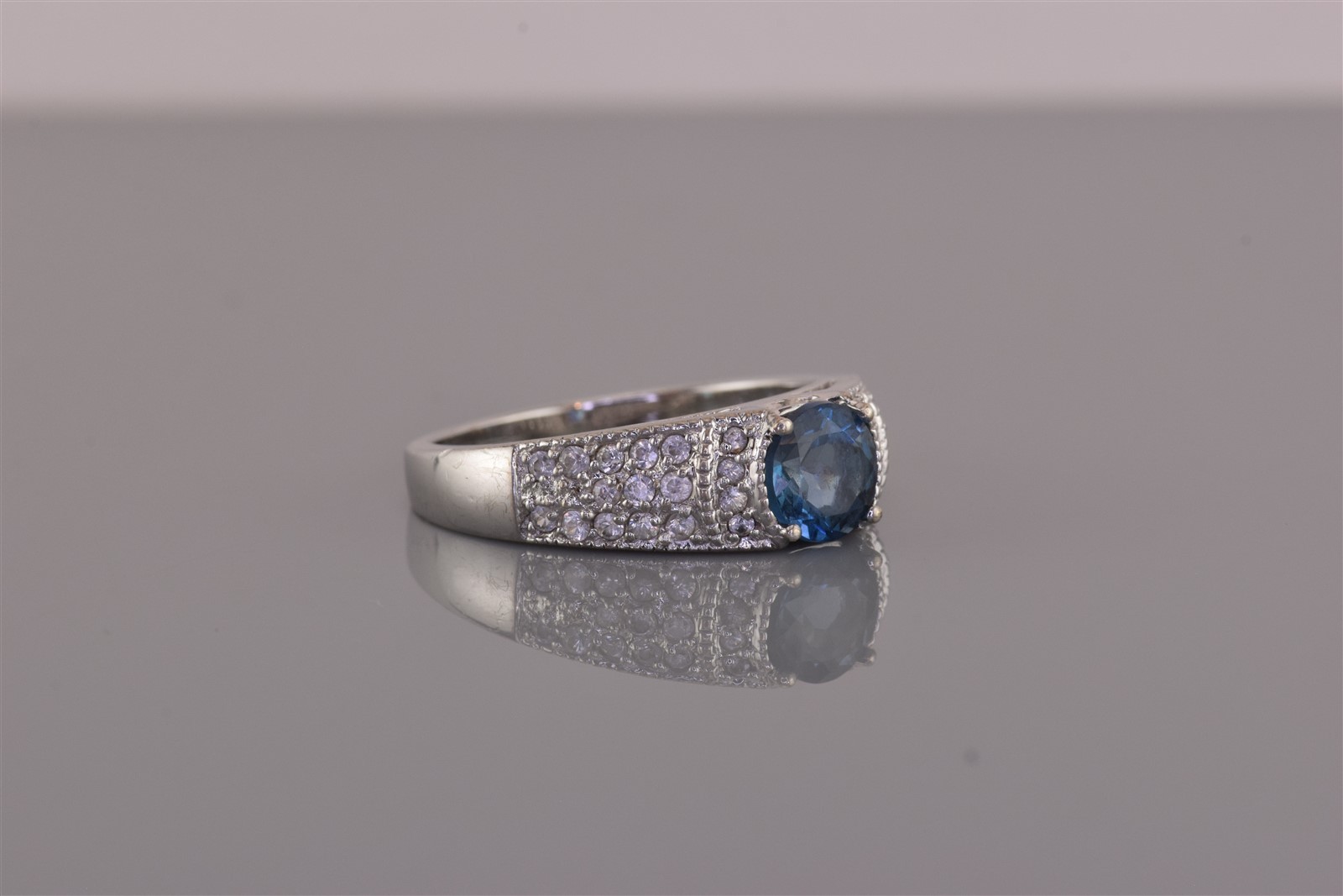 Sterling Silver Blue & White Topaz Clustered Accented Band Ring 925 Sz: 10