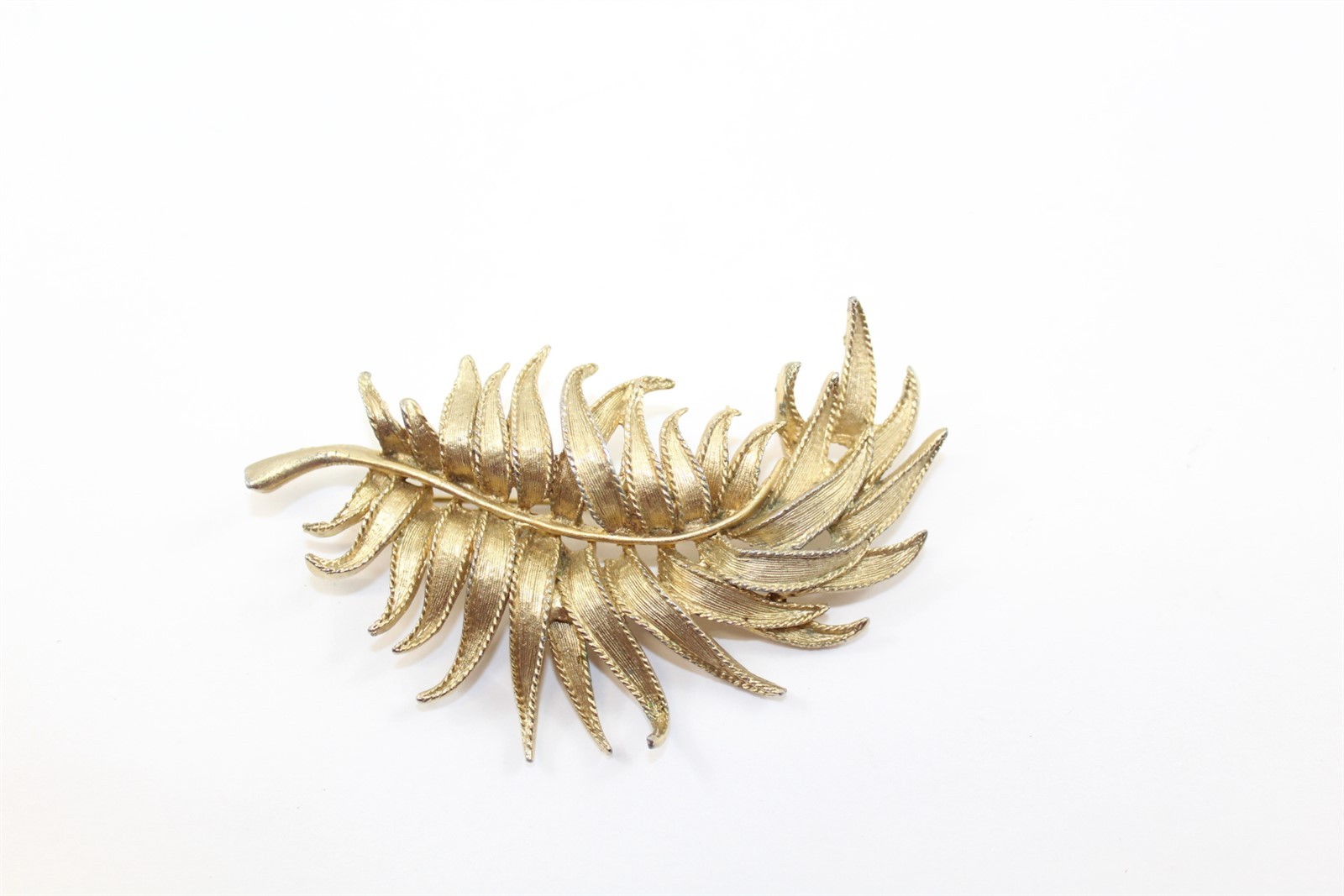 Brooch Fern Leaf Gold-Tone Alloy Signed B.S.K. 3 1/4″ Long Vintage