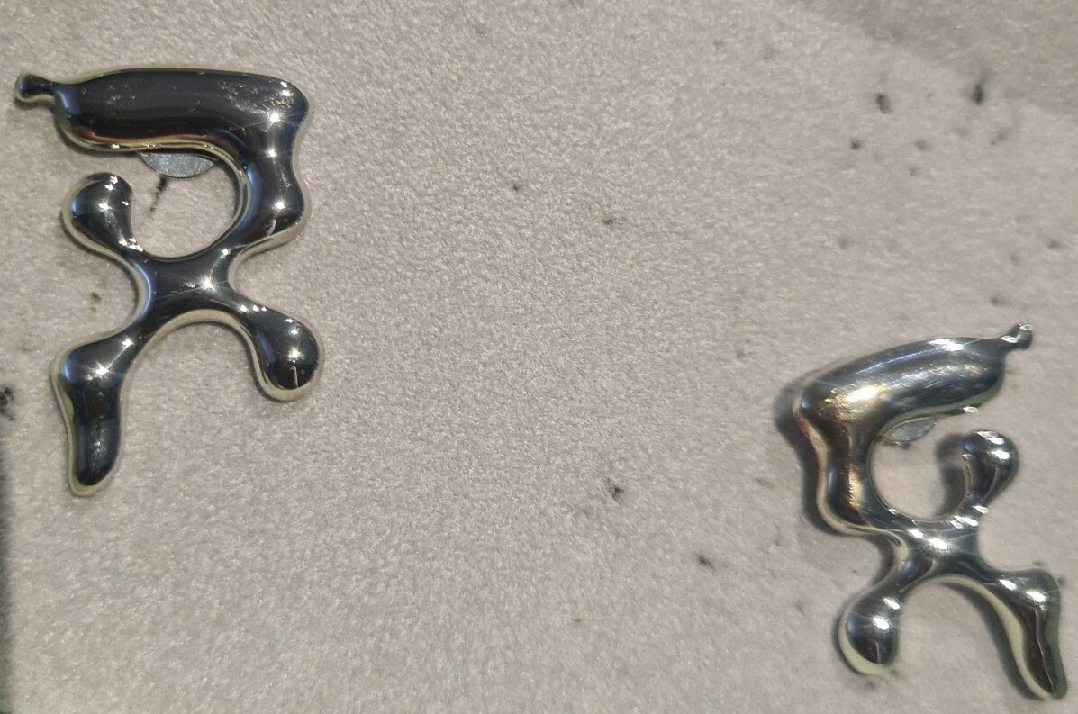 Off White C/O Virgil Abloh Earrings Shiny Small Organic Earring Silver No Colour